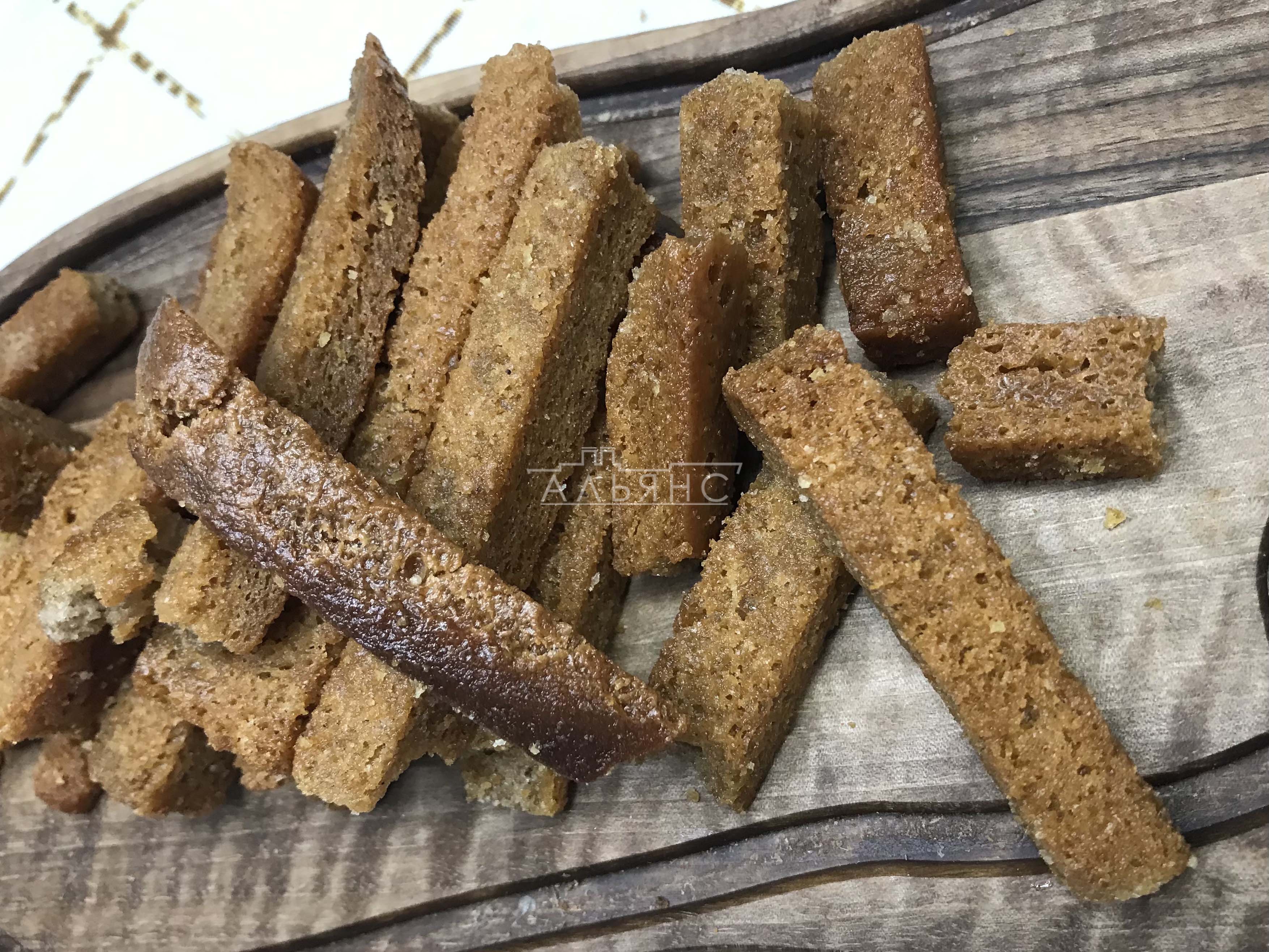 Деревенские гренки с чесноком в Ленинск-Кузнецком