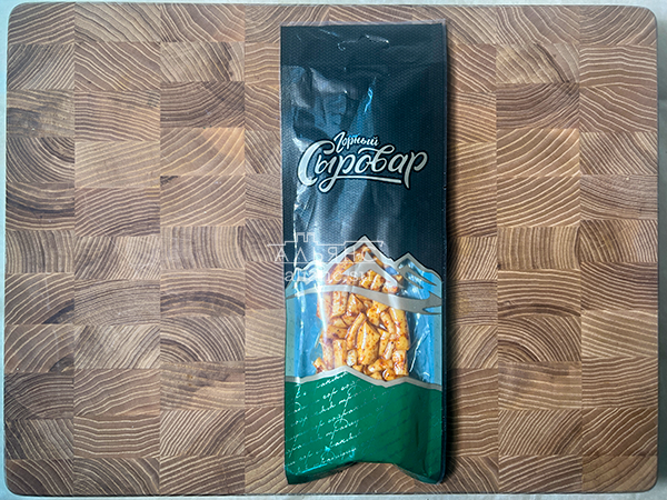 Сыр 60 гр ГОРНЫЙ СЫРОВАР (Бочонок копчёный с аджикой) в Ленинск-Кузнецком