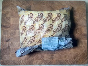 Сыр 60 гр ГОРНЫЙ СЫРОВАР (Бочонок копчёный с аджикой): Сыр 1 кг ГОРНЫЙ СЫРОВАР (Паутинка со вкусом красной икры)